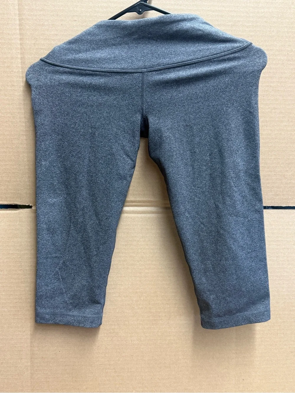 lululemon athletica Heathered Dark Gray Capris